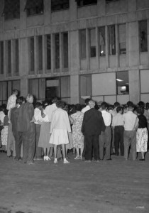 Public viewing of television on the streets of Belgrade, 23 August 1958. Photo courtesy of the Television Belgrade Programme Archive.